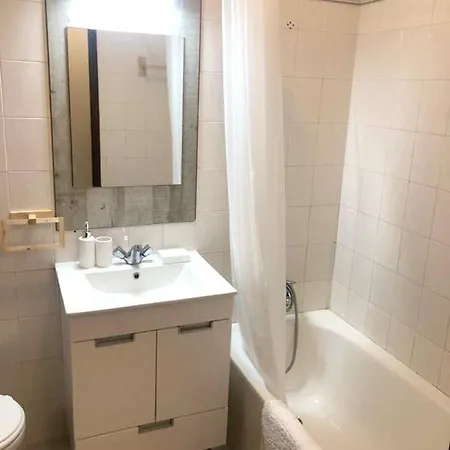 Apartamento One Bedroom With Furnished Balcony At Carvoeiro *